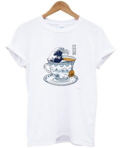 the great wave of kanagawa tea cup t-shirt